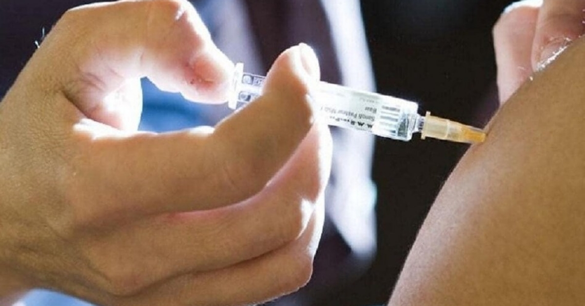 कोविड-19 वैक्सीन को लेकर बड़ी अपडेट ,FDA लगाएगी ब्लैक बॉक्स वार्निंग 'Black Box Warning'? 