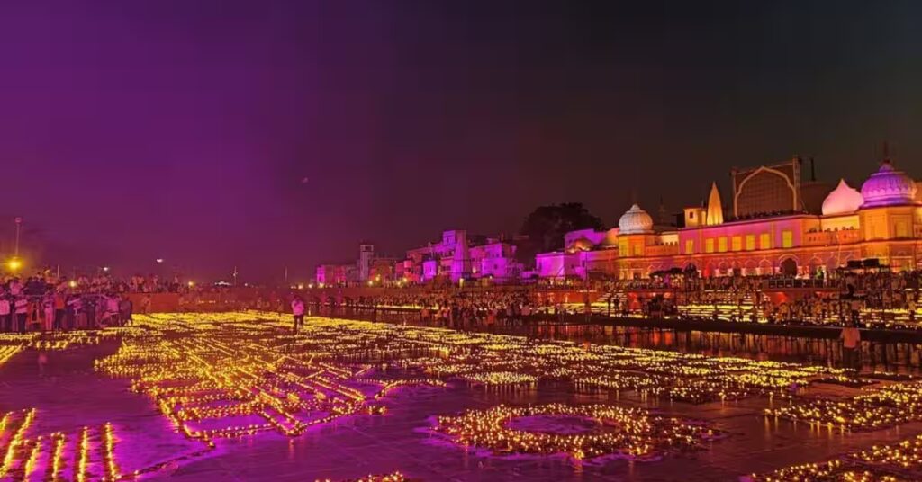  विश्व प्रसिद्ध त्योहार दीपावली को आधिकारिक तौर पर UNESCO की अमूर्त सांस्कृतिक विरासत (Intangible Cultural Heritage List) में शामिल कर लिया गया है।