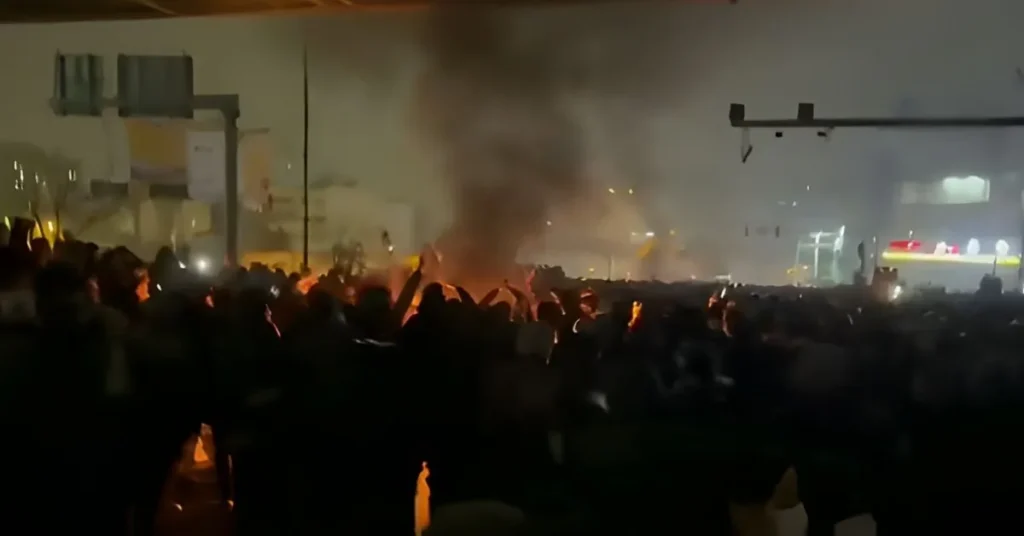 Political crisis reaches its peak in Iran