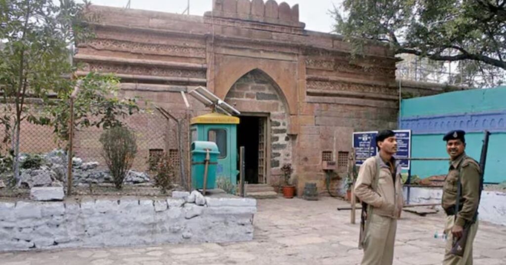 Basant Panchami Puja and Juma ki Namaz at Bhojshala