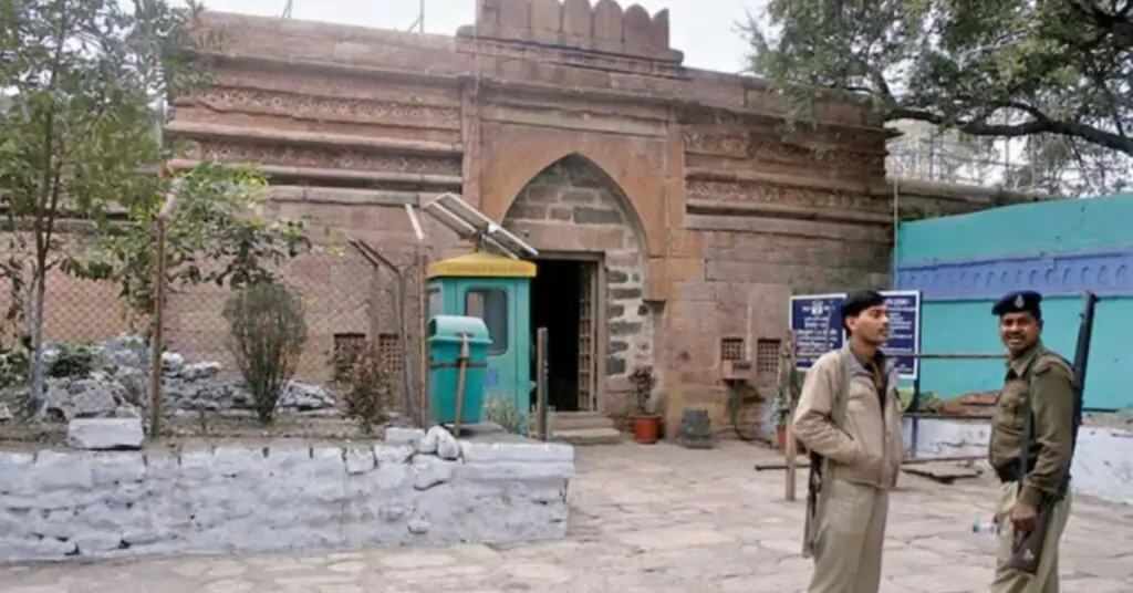 Basant Panchami Puja and Juma ki Namaz at Bhojshala