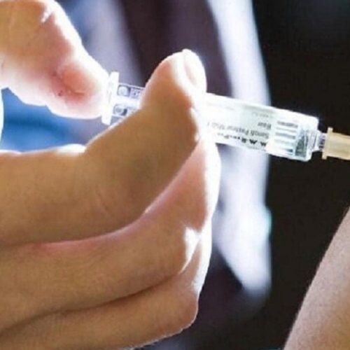 कोविड-19 वैक्सीन को लेकर बड़ी अपडेट ,FDA लगाएगी ब्लैक बॉक्स वार्निंग 'Black Box Warning'? 