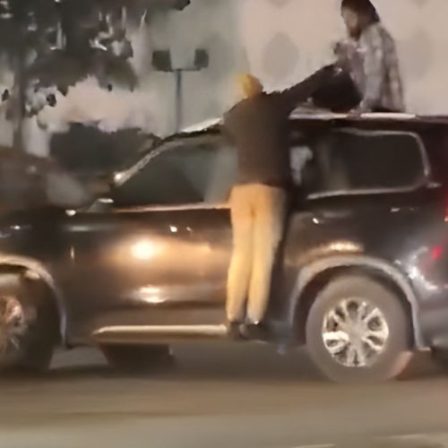 The youth took the policeman away by hanging him on a Scorpio