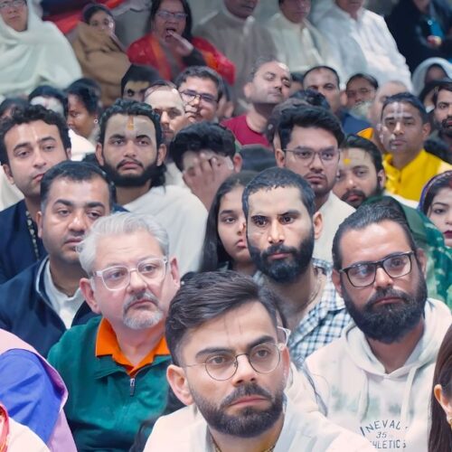 Virat Kohli reaches Vrindavan with Anushka, seeks blessings of Premananda Maharaj