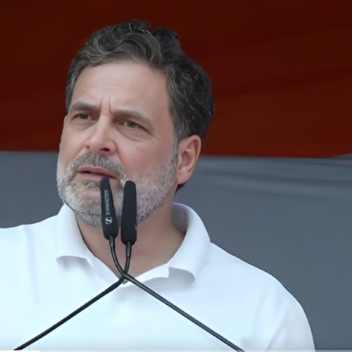 Rahul Gandhi's big attack from Bhopal, says the central government has made a deal to sell the country to America